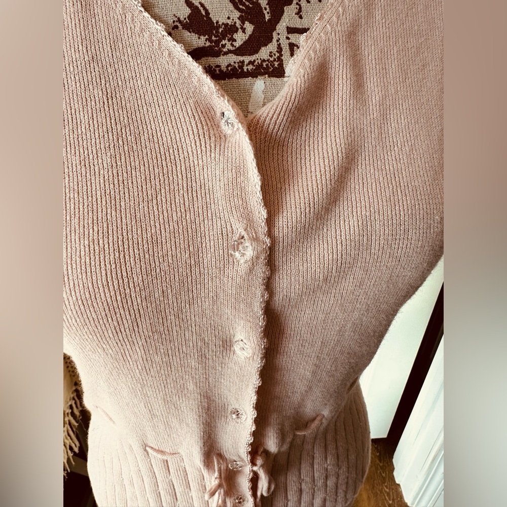 V-Neck Button-up Cardigan - Picture 3 of 7